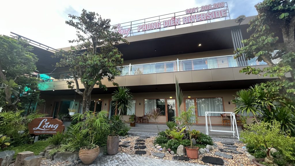 Toàn cảnh không gian Lặng Homestay. Nghỉ dưỡng bình yên, gần gũi thiên nhiên